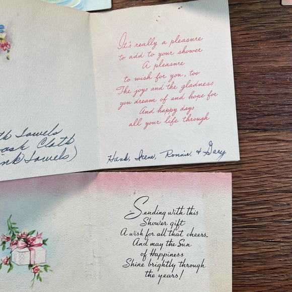 Lot of Kitsch Shower Cards and Wedding Cards - Picture 6 of 13